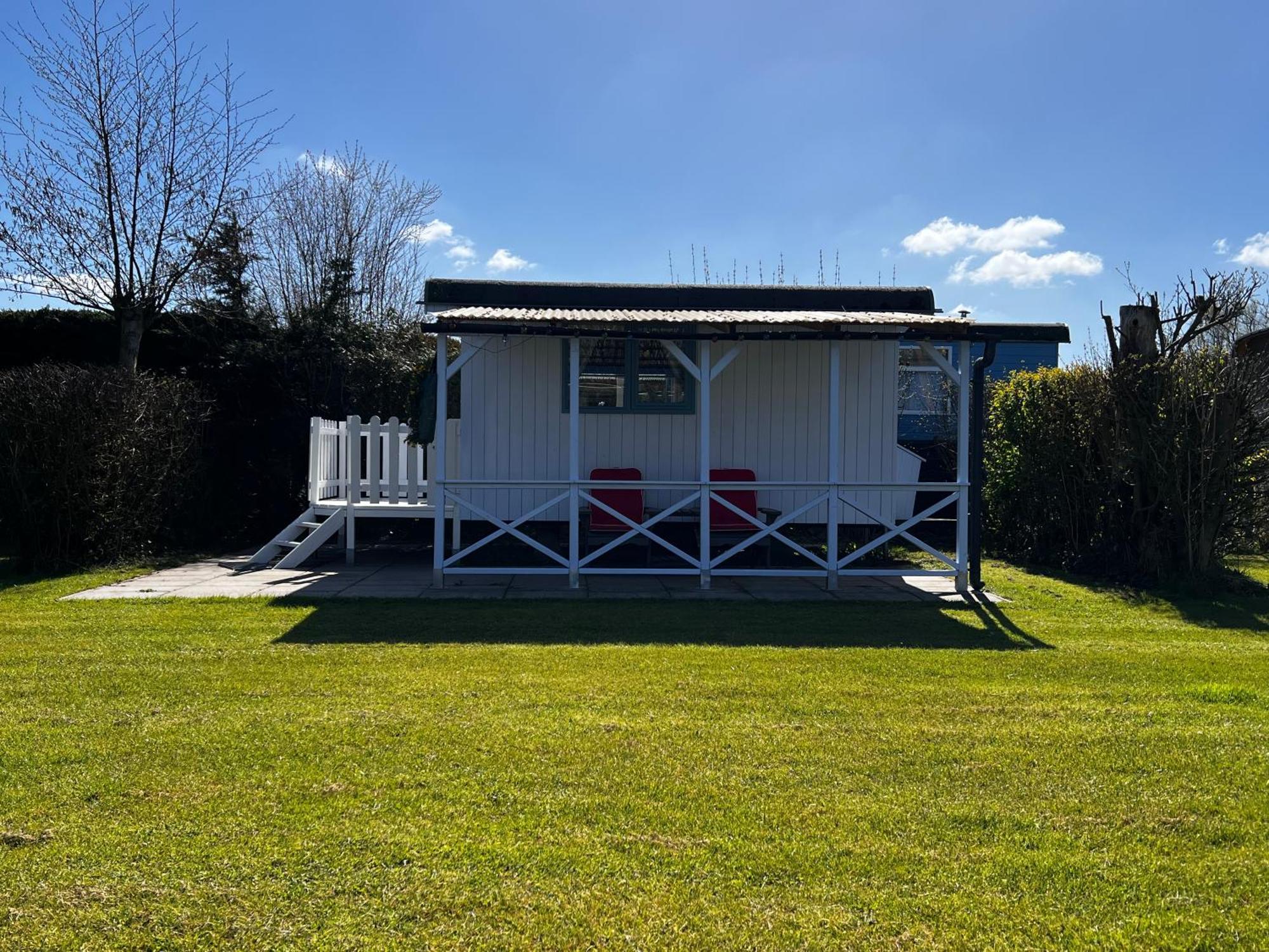 Shepherds Hut Oostvoorne Exterior photo